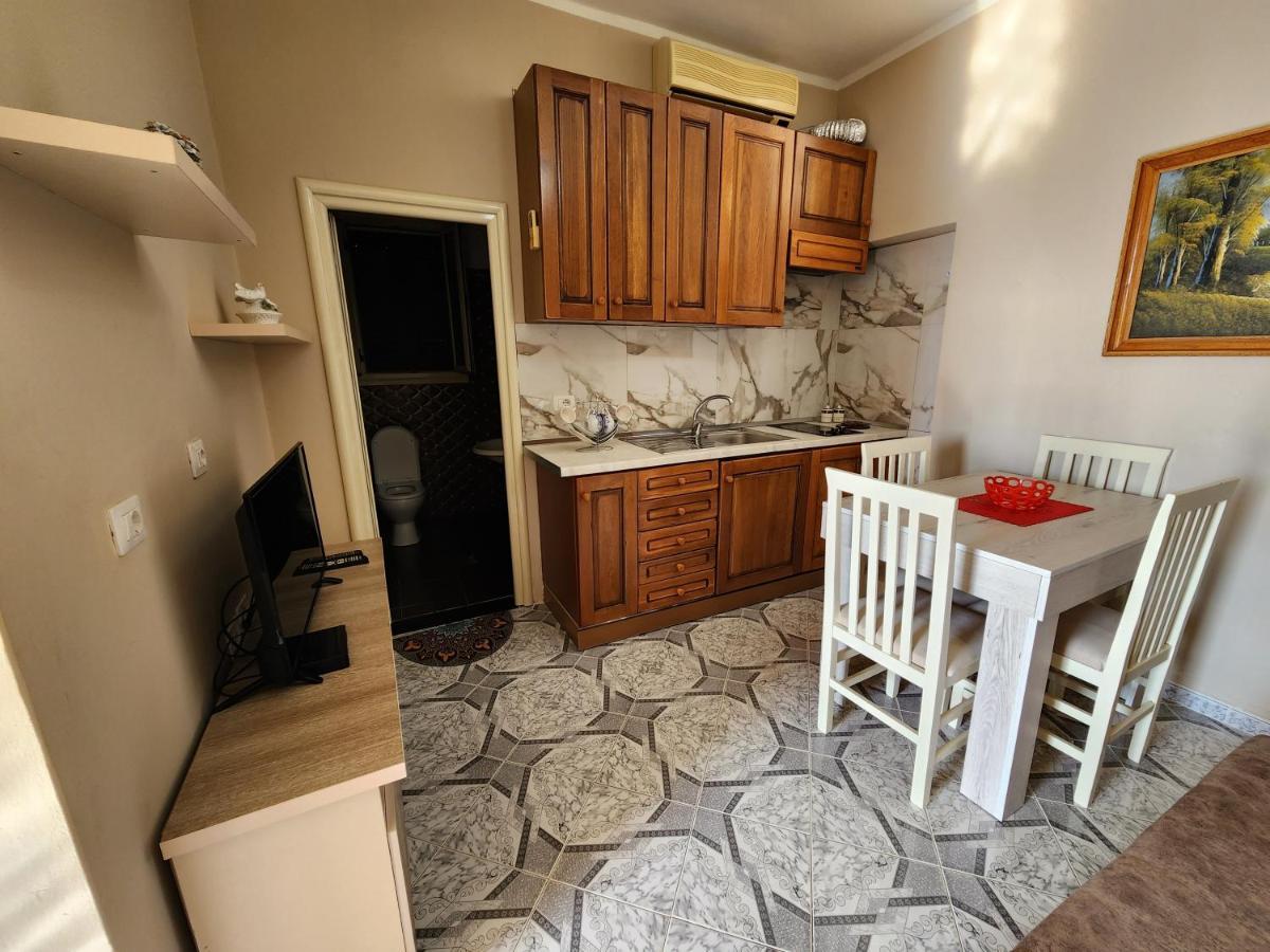 Villa Orange Vlore Exterior photo